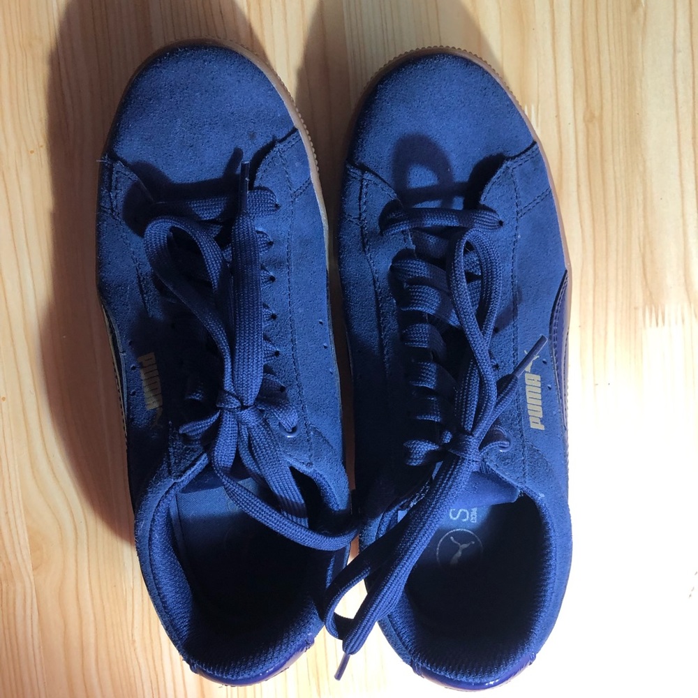 PUMA Vikky Platform Women's Suede Shoes